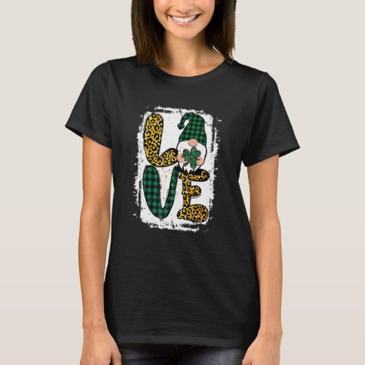 Green Heart Love Shamrock Irish Leprechaun St Patr Tシャツ (正面)