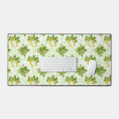 GREEN IRISH SHAMROCKS AND GOLD HORSESHOES デスクマット (キーボード&マウス)