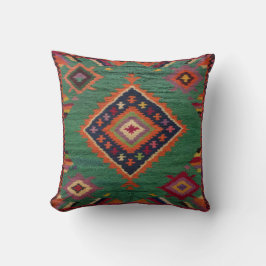 Green Kilim Pillowsカナダ：グローバルスタイルをもたらす クッション