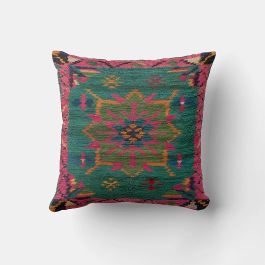 Green Kilim Pillows at Pottery Barn: A Blend クッション (裏面)