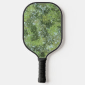 Green Leaf Trees With Blue Sky Peaking Through Art ピックルボールラケット (裏面)