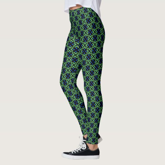 Green leafy pattern with blue petals Leggings レギンス (左)