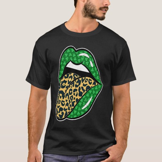 Green Lips Leopard Print Tongue Out St Patricks Da Tシャツ (正面)