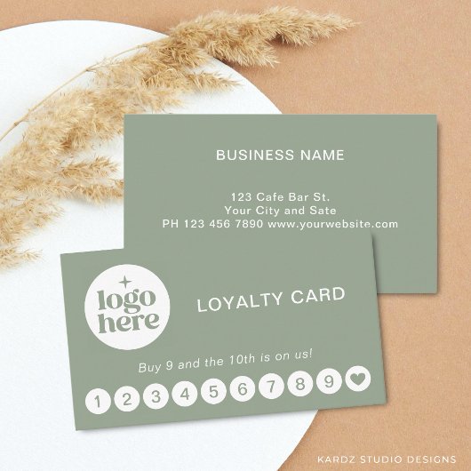 Green Logo Modern Professional Loyalty Card 名刺