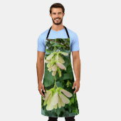 Green Maple Seed Nature Apron エプロン (着用した状態)