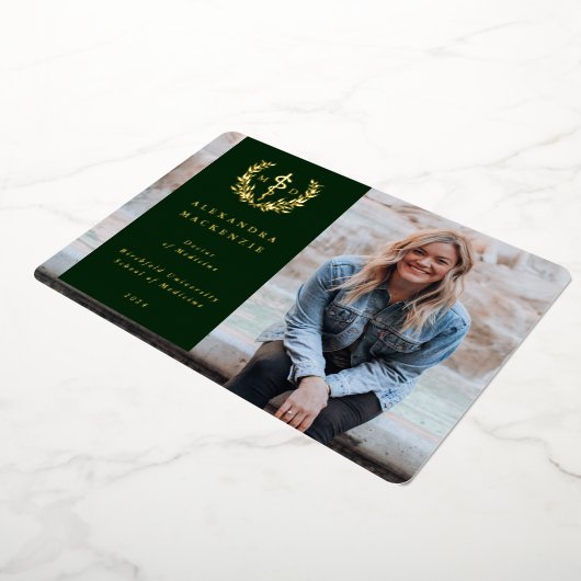 Green MD Asclepius卒業写真の発表 箔招待状 (回転した状態)