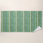 Green painterly stripes pattern ビーチタオル (正面)