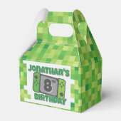 Green Pixel Birthday Favor Box フェイバーボックス (正面サイド)