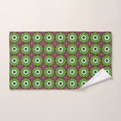 Green purple and white geometric pattern Towel バスタオルセット (ハンドタオル)