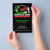 Green Red Modern Lawn Care Landscaping Business チラシ (ハンドル)