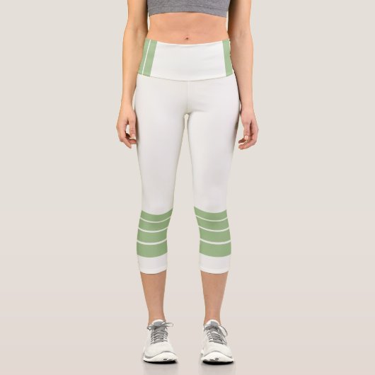 Green Retro Stripes and Text on Minimalist カプリレギンス (正面)