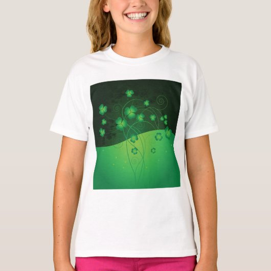 Green Shamrock Clover St Patrick’s Day Luck Tシャツ (正面)