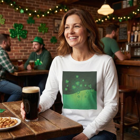 Green Shamrock Clover St Patrick’s Day Luck Tシャツ