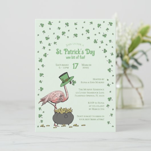 Green Shamrock Flamingo St Patrick's Day Party 招待状 (スタンド正面)