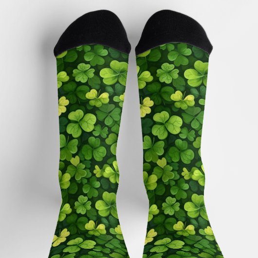 Green Shamrock Pattern on Black Socks ソックス (上部)