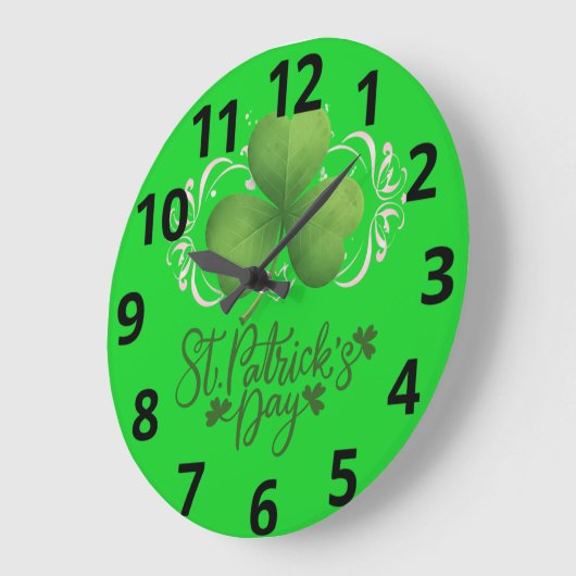 Green Shamrock St. Patrick's Day Wall Clock ラージ壁時計 (傾斜)