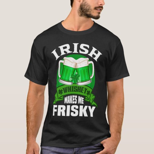 Green St Patrick's Day pajamas Irish Whiskey Makes Tシャツ (正面)
