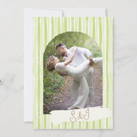 Green Stripe with Arch Wedding Save the Date Cards 招待状 (裏面)