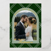 Green Tartan Plaid First Christmas Married Photo 箔シーズンカード (正面)