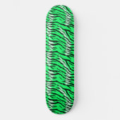 Green Tiger Animal Skin Pattern Design  スケートボード (正面)