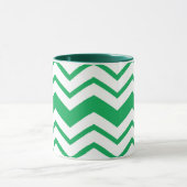 Green White Chevron Zigzag Pattern Design  マグカップ (中央)