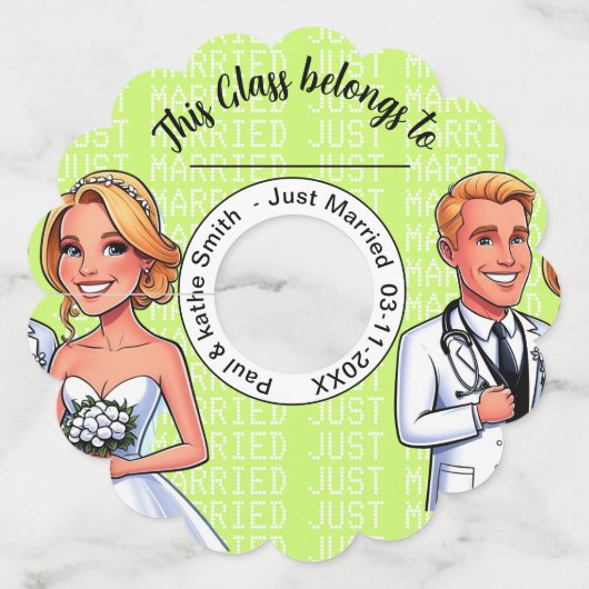 green yellow doctor cartoon WEDDING stethosco ワイングラスタグ (正面)