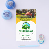 Green Yellow Lawn Care Landscaping Mowing チラシ (シングル)
