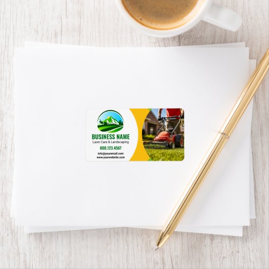 Green Yellow Lawn Care Landscaping Mowing ラベル (インサイチュ)