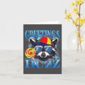 Greetings Huzz Raccoon Meme Chaos Humor Vibes  カード (黄色い花)