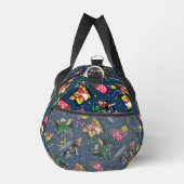 Gremlins™ 80's Retrowave Pattern ダッフルバッグ (右)