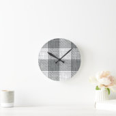 Grey and White Checkered Crosshatch Plaid  ラウンド壁時計 (ホーム)