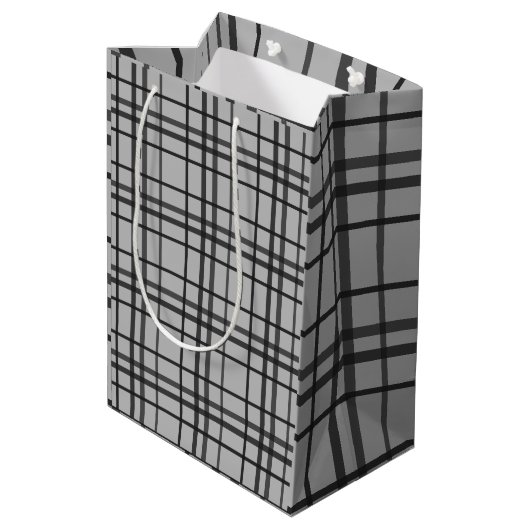 Grey black pattern minimalist gift bag ミディアムペーパーバッグ (裏面アングル)