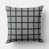 Grey coloured square pattern and black borders クッション (裏面)