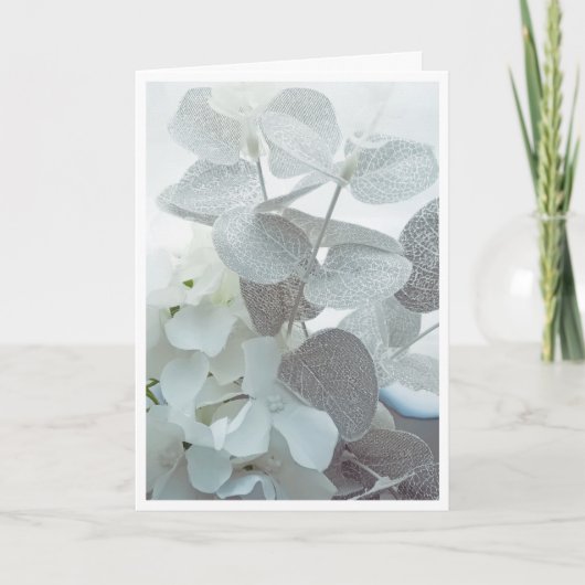 Grey Foliage and White Blooms Condolence Card カード (正面)