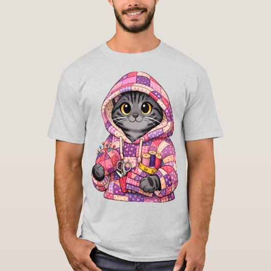 Grey kitty in an upcycled quilt T-Shirt Tシャツ (正面)