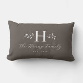 Grey Personalized Family Name Monogram Pillow ランバークッション (正面)