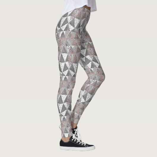 grey tones geometric pattern with triangles レギンス (右)