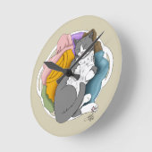 Grey White Cat Hair Laundry ラウンド壁時計 (傾斜)