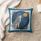 Grey Wolf Howing at the Moon Quilling Effect クッション (ブランケット)