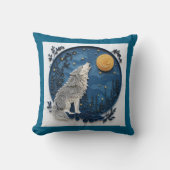 Grey Wolf Howing at the Moon Quilling Effect クッション (正面)