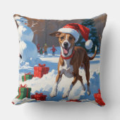 Greyhound走のクリスマス帽子と雪の中 クッション (正面)