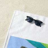 Greyhound in Hippie Car at the Beach ビーチタオル (インサイチュ)