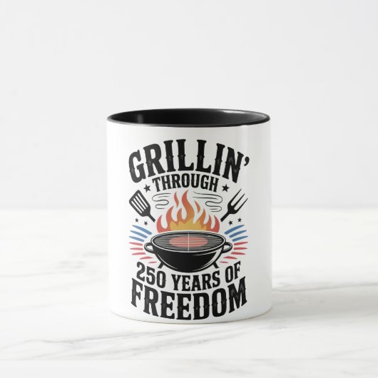 Grillin Through 250th Freedom Grill 4th Of July マグカップ (中央)