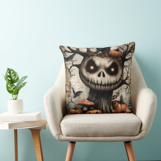 Grinning Grove – Where Shadows Smile クッション (椅子)