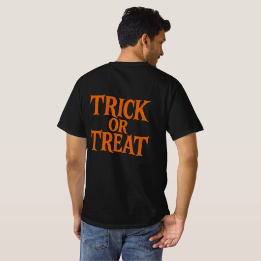 Grinning Jack-O'-Lantern & Bats Classic Halloween Tシャツ (裏面フル)