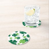 Groen klavertje vier blaadjes. St. Patrick's Day ラウンドペーパーコースター (インサイチュ)
