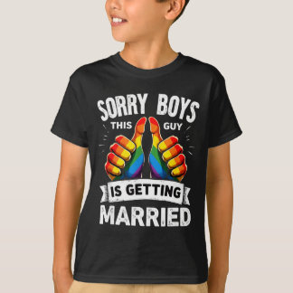 Groom bride gay pride sorry boys this guy is tシャツ