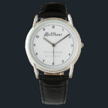 Groomsman Thank You Gift パーソナライズされた Watch 腕時計<br><div class="desc">タイポグラフィ編集可能なスクリプト文字と個人の名前が白で、結婚の日付とタイトルがシルバーグレーで。新郎新婦エレガントが自分の花婿介添人や遊牧民に贈る記念の品。</div>