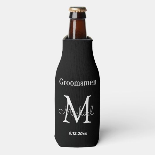 groomsmenパーソナライズされた、白黒グレイ結婚ズ ボトルクーラー (ボトル正面)