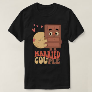 Groovyカップル結婚したパンケーキチョコレートラブ Tシャツ